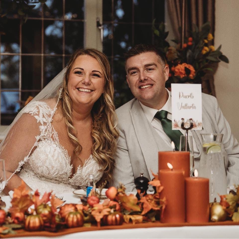 Bridal makeup at The White Hart Moorwood Moor – bronzed golden bridal look