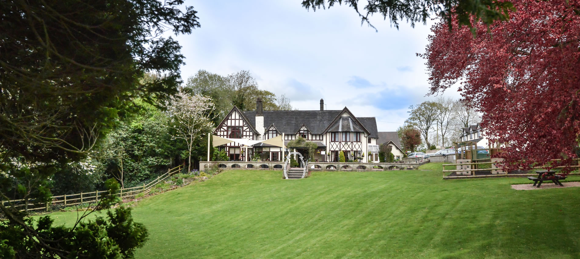 Bentley Brook Inn wedding venue Derbyshire