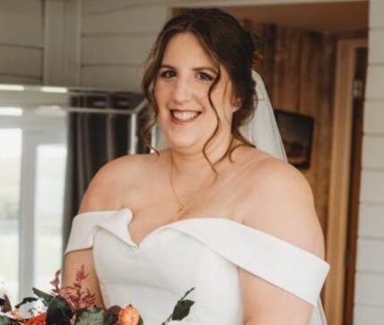 Bridal makeup at Stretton Manor Barn Derbyshire – natural bridal makeup look